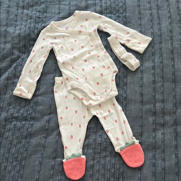 NWOT Carter's Just One You Baby Strawberry Outfit - Picture 1 of 2